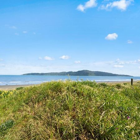 The Green Trout - Paraparaumu Beach Holiday Home Exterior photo